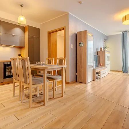 Bedroom Grunwaldzka 49b 24 Z Parkingiem Przy Lesie Apartman